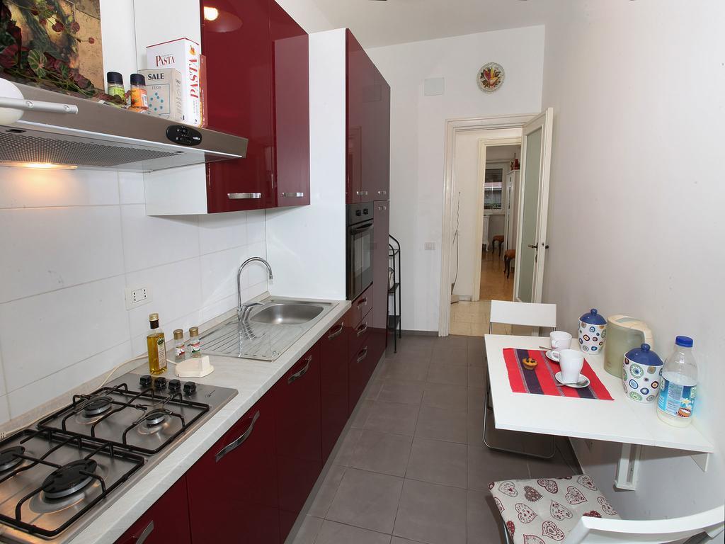 Anna A San Pietro Holiday House ローマ 部屋 写真